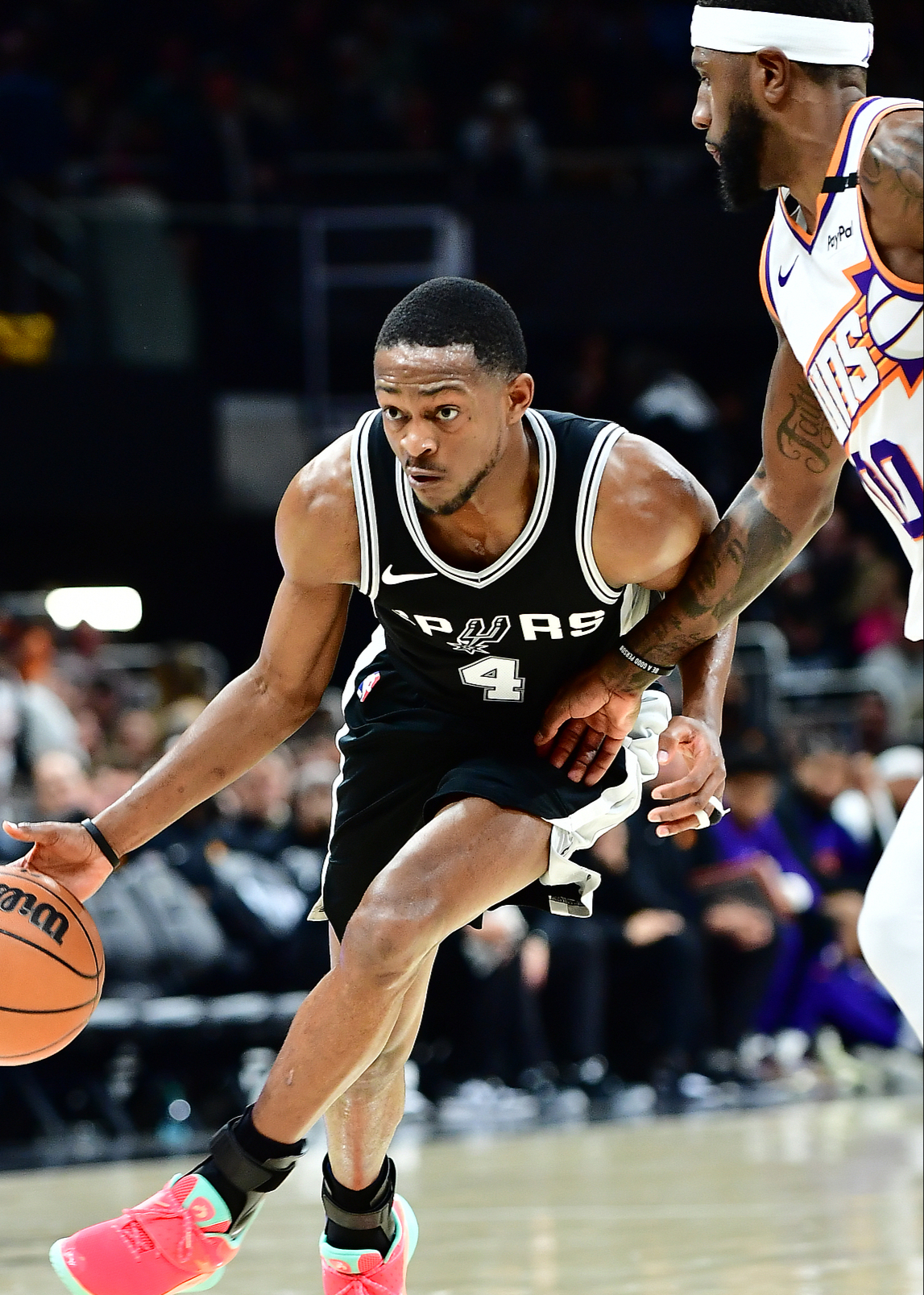 爱游戏app太狠了！里程碑夜圣安东尼奥马刺强势反弹清晨巴黎圣日耳曼备战意大利杯，洛杉矶快船转会期队长鼓劲的简单介绍